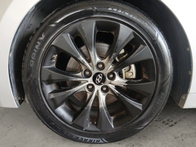 2012 Hyundai AZERA Base W/ BACK UP CAMERA & NAVIGATION