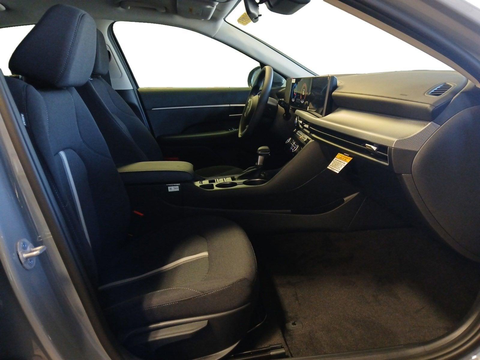 2026 Hyundai SONATA SE W/ PROXIMITY KEY ENTRY & PUSH START BUTTON