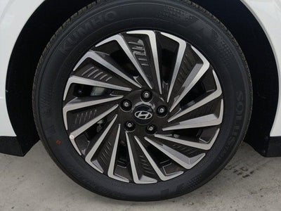 2025 Hyundai SONATA HYBRID SEL