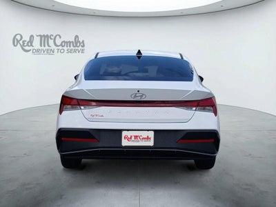 2026 Hyundai ELANTRA SE