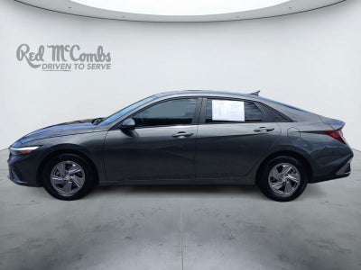 2024 Hyundai ELANTRA SE