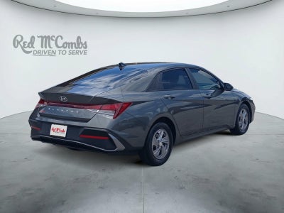 2024 Hyundai ELANTRA SE