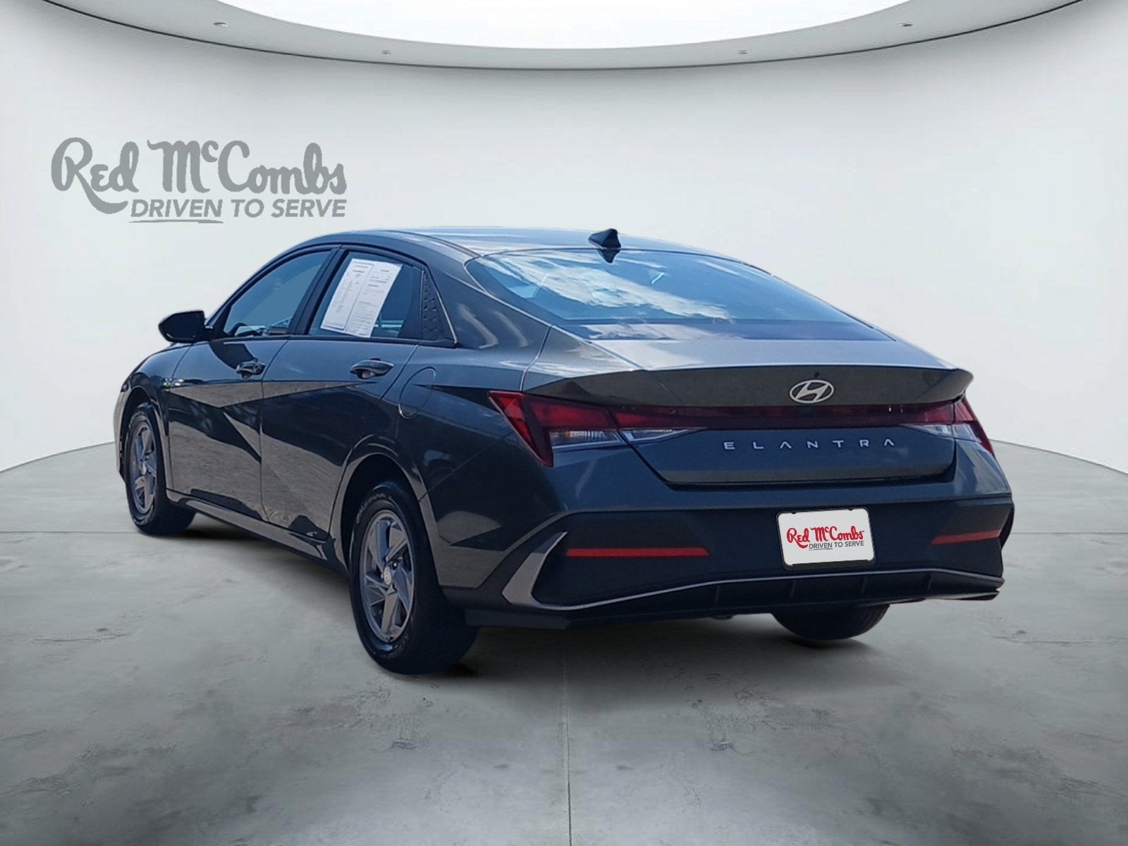 2024 Hyundai ELANTRA SE