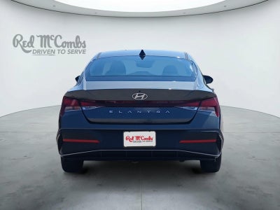 2024 Hyundai ELANTRA SE