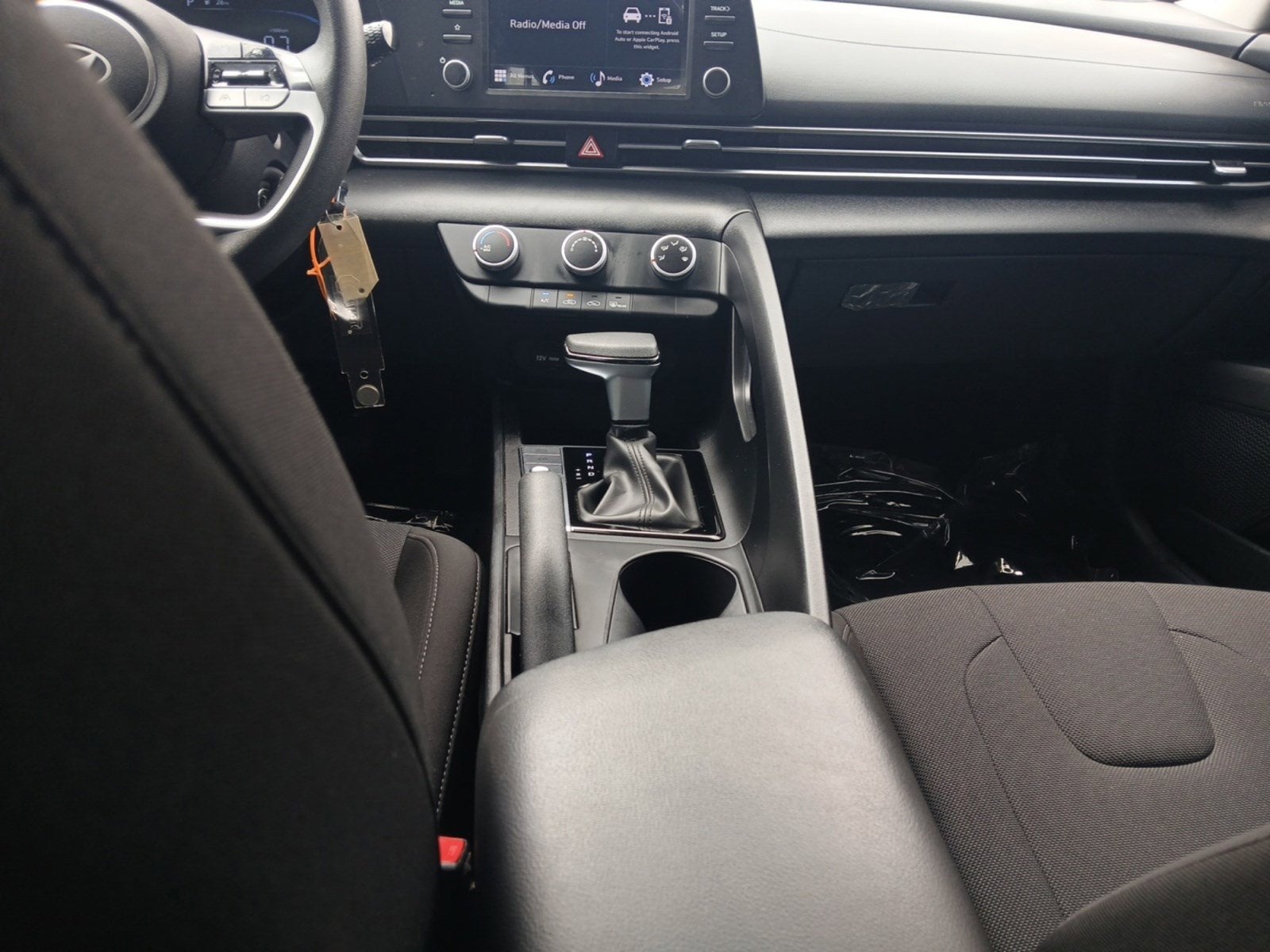 2024 Hyundai ELANTRA SE W/ BLIND SPOT COLLISION WARNING