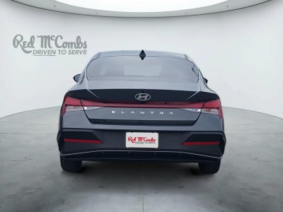 2025 Hyundai ELANTRA SE