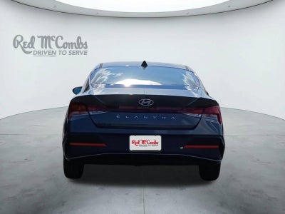 2025 Hyundai ELANTRA SE