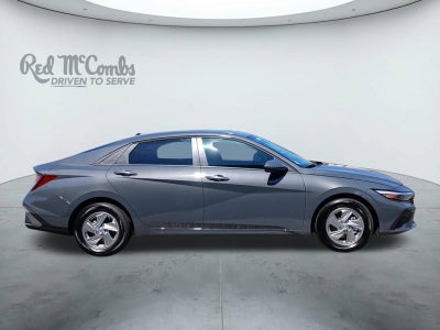 2025 Hyundai ELANTRA SE
