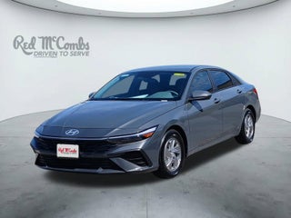 2025 Hyundai ELANTRA SE