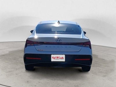 2026 Hyundai ELANTRA SE