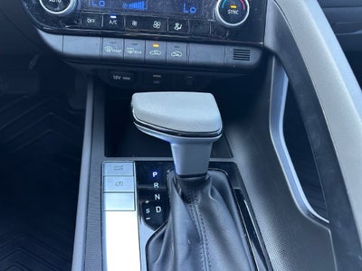 2024 Hyundai ELANTRA SEL SEL