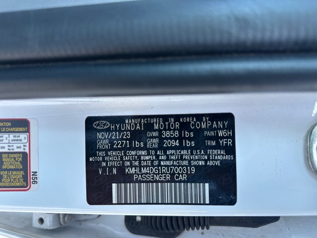 2024 Hyundai ELANTRA SEL SEL