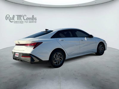 2024 Hyundai ELANTRA SEL SEL