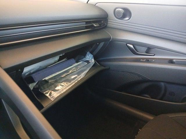 2026 Hyundai ELANTRA SEL Sport W/ FORWARD COLLISION AVOIDANCE & BACKUP CAMERA