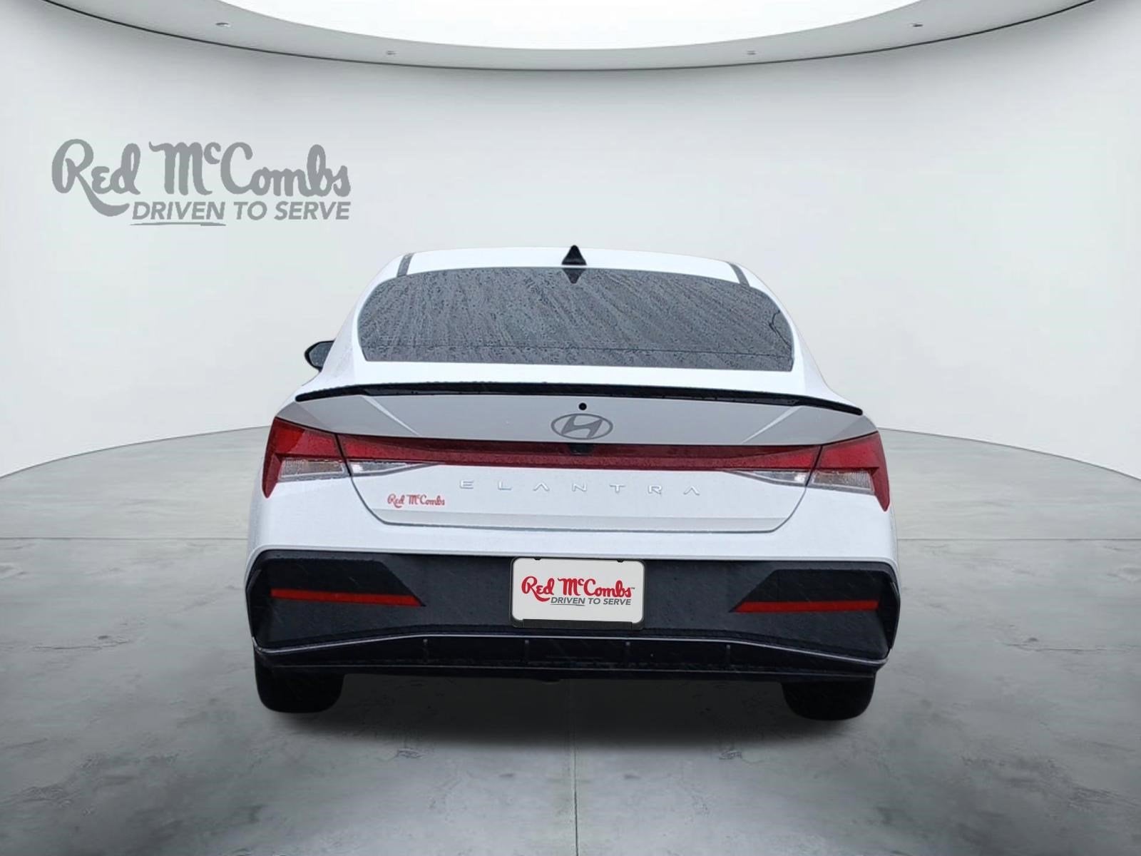 2025 Hyundai ELANTRA SEL Sport W/ REARVIEW CAMERA AND DYNAMIC GUIDELINES