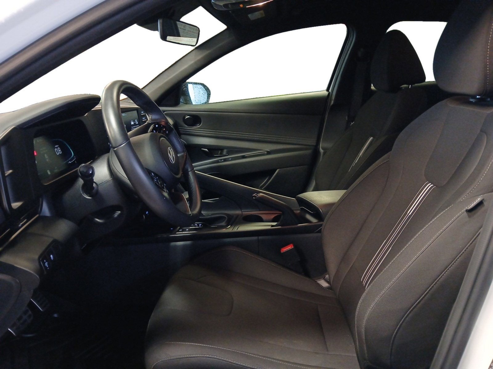 2025 Hyundai ELANTRA SEL Sport W/ REARVIEW CAMERA AND DYNAMIC GUIDELINES