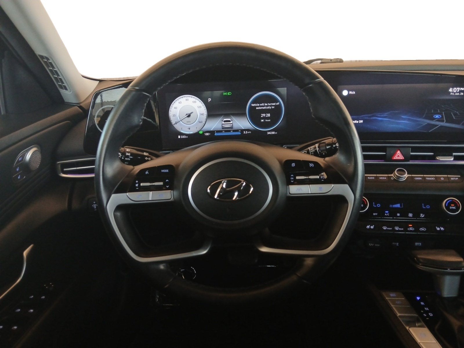 2022 Hyundai Elantra Limited - Photo 12
