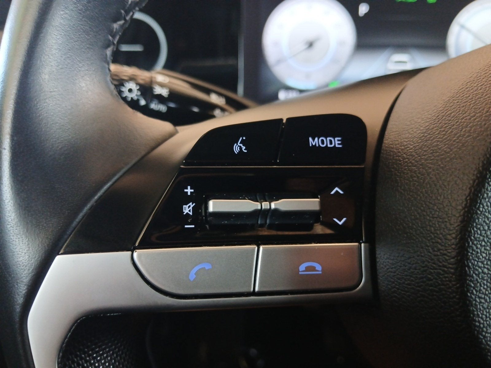 2022 Hyundai Elantra Limited - Photo 16
