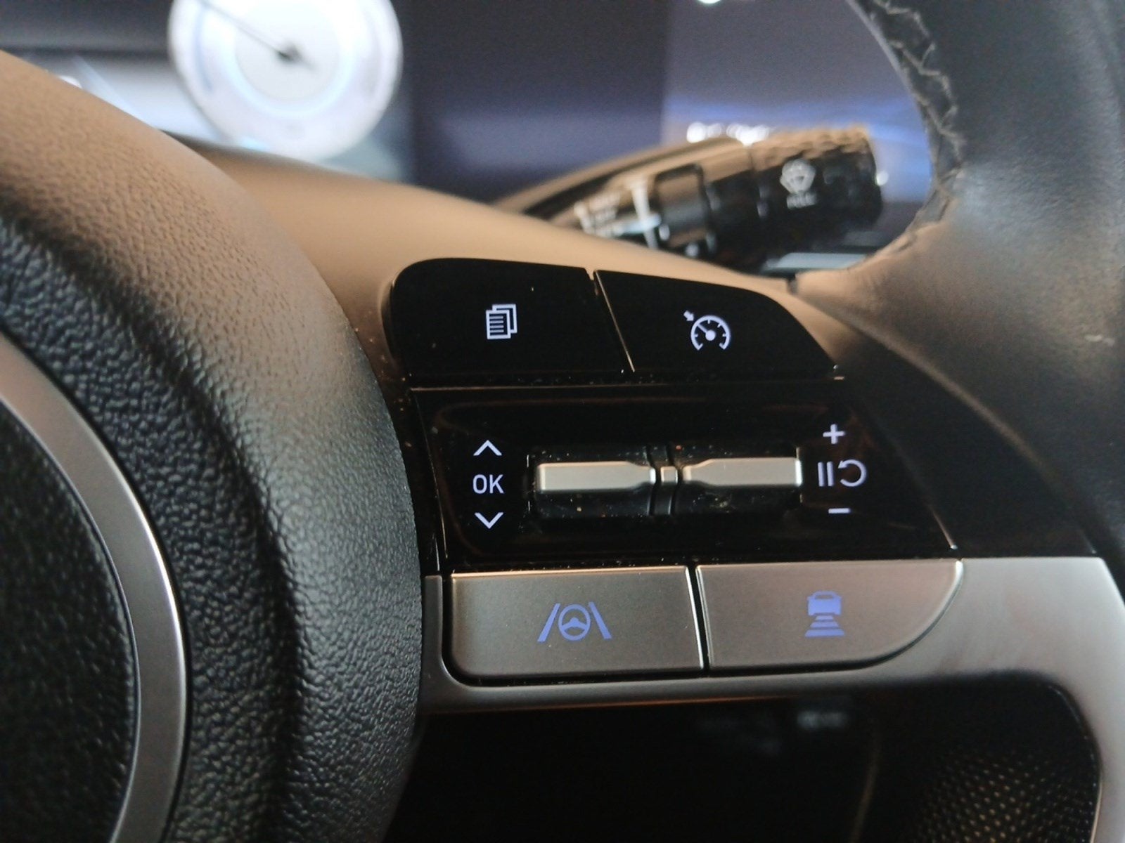 2022 Hyundai Elantra Limited - Photo 17