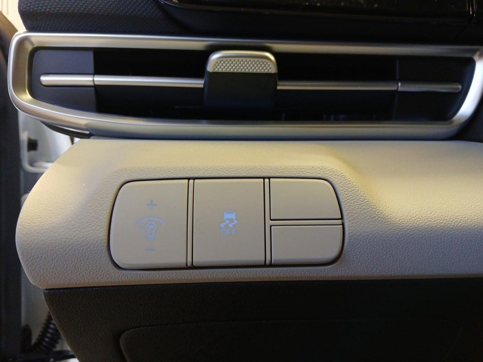 2026 Hyundai ELANTRA Limited W/ SMART CRUISE CONTROL - STOP & GO