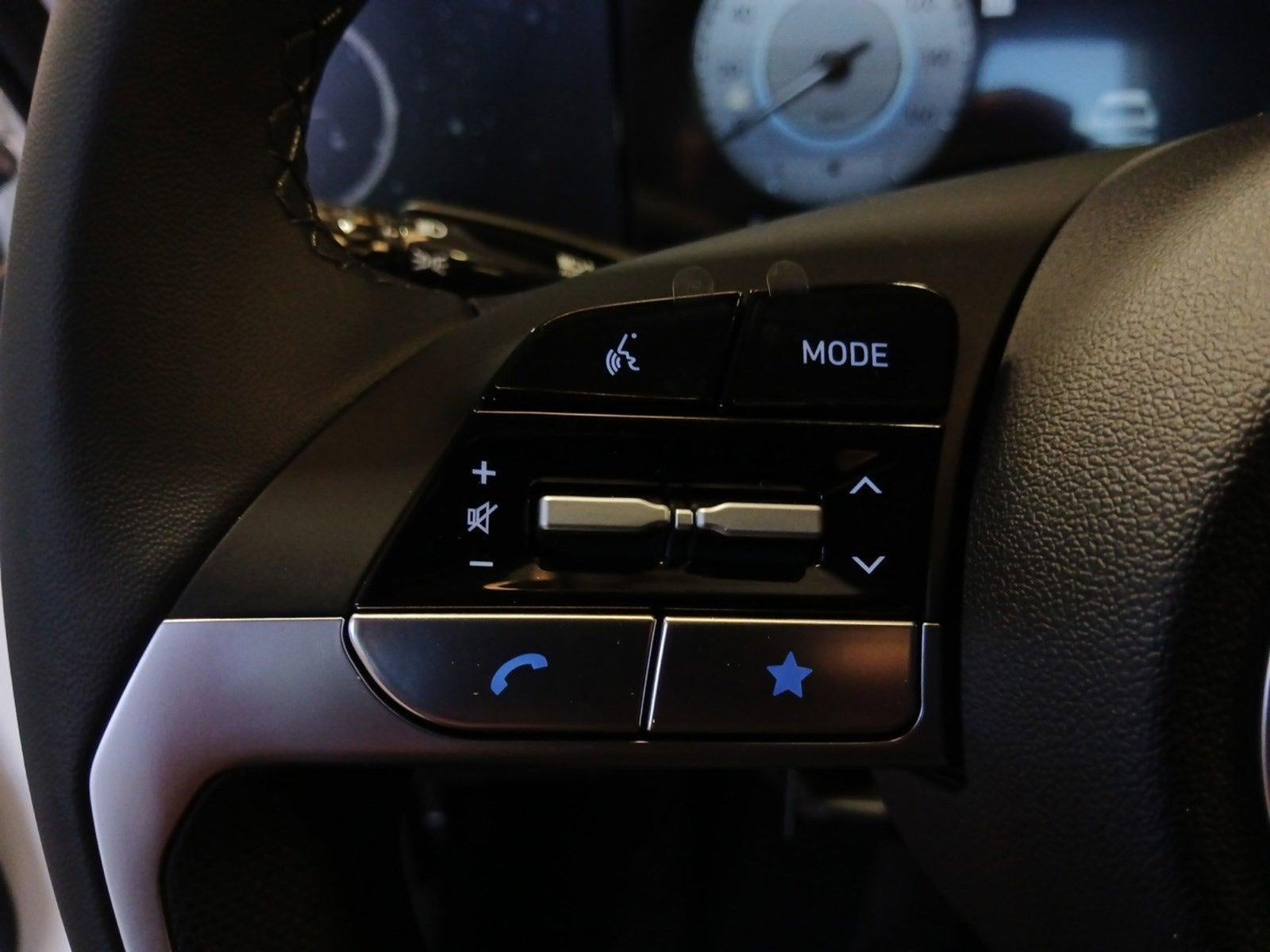 2026 Hyundai ELANTRA Limited W/ SMART CRUISE CONTROL - STOP & GO