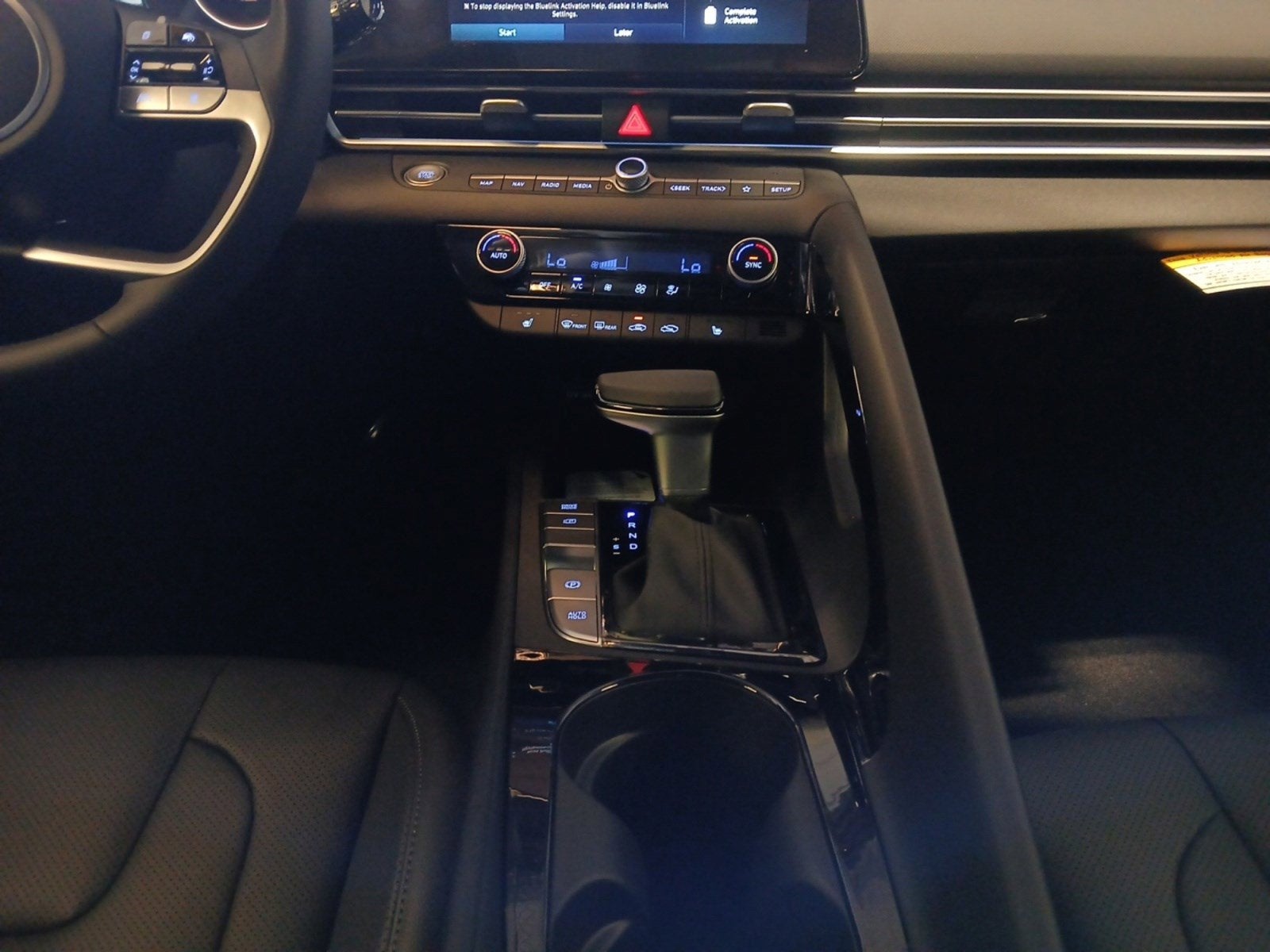 2026 Hyundai ELANTRA Limited W/ SMART CRUISE CONTROL & POWER SUNROOF