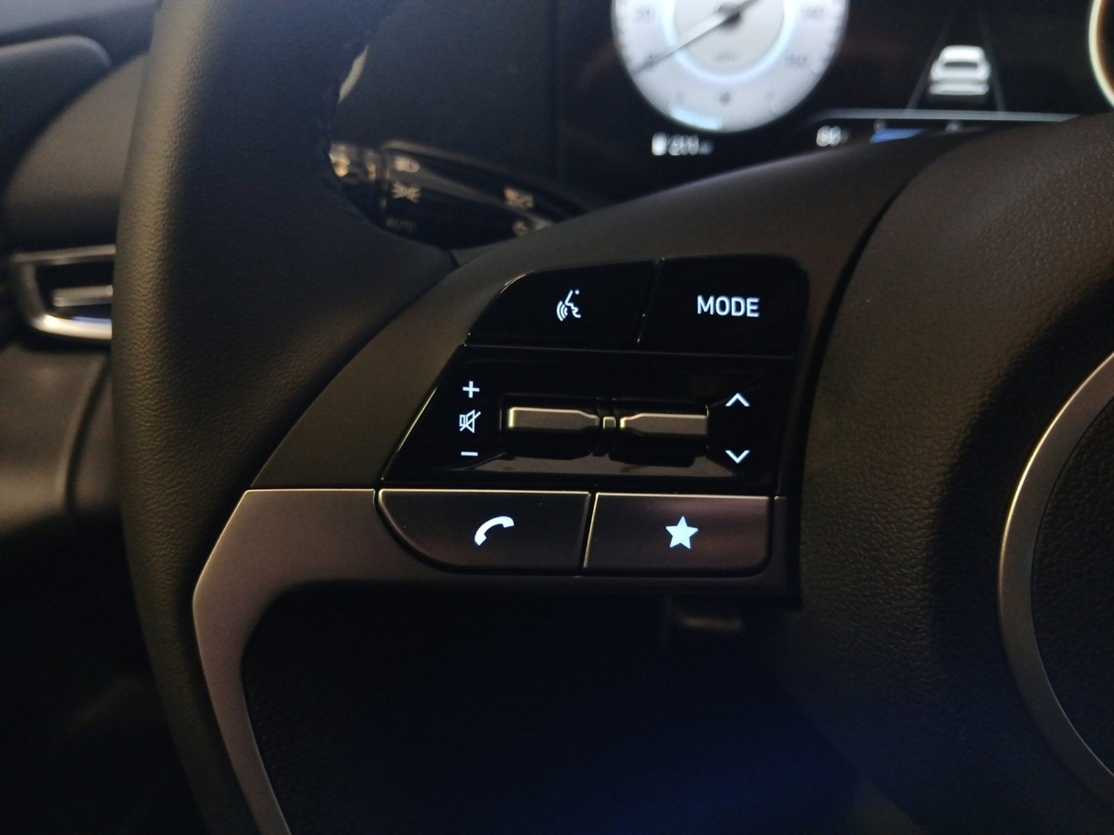 2026 Hyundai ELANTRA Limited W/ SMART CRUISE CONTROL & POWER SUNROOF