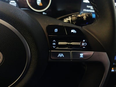 2026 Hyundai ELANTRA Limited W/ SMART CRUISE CONTROL & POWER SUNROOF