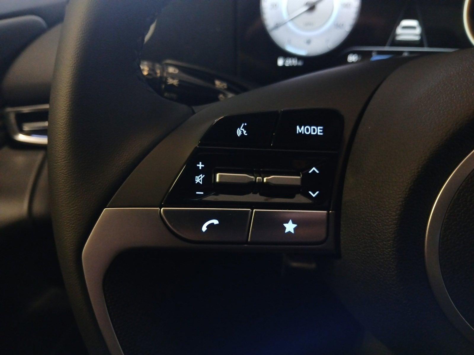 2026 Hyundai ELANTRA Limited W/ SMART CRUISE CONTROL & POWER SUNROOF