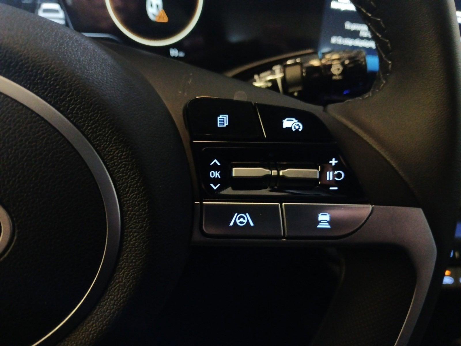 2026 Hyundai ELANTRA Limited W/ SMART CRUISE CONTROL & POWER SUNROOF