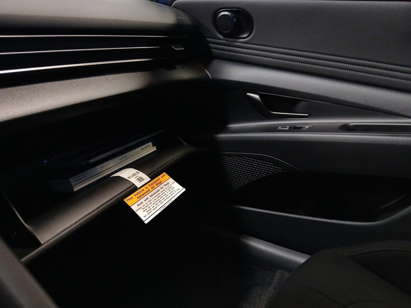 2026 Hyundai ELANTRA SEL Sport PREMIUM W/ FORWARD COLLISION AVOIDANCE ASSIST