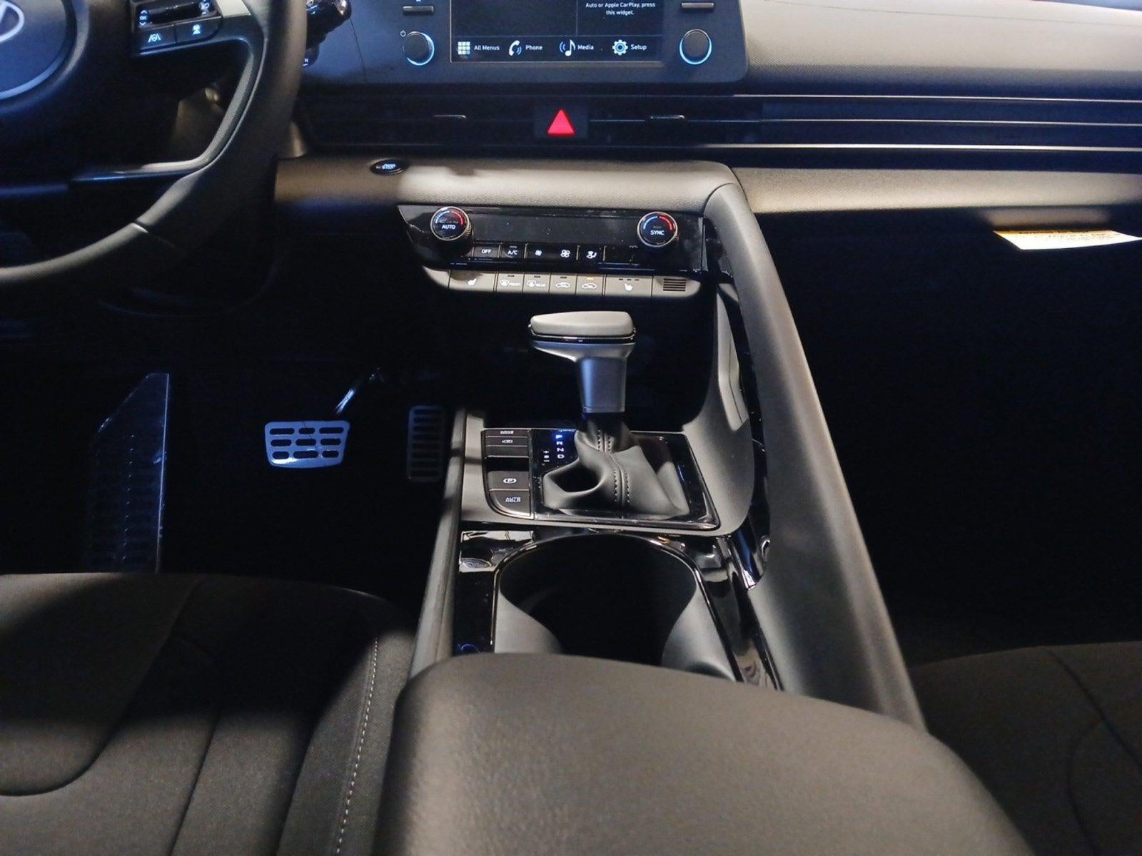 2026 Hyundai ELANTRA SEL Sport PREMIUM W/ FORWARD COLLISION AVOIDANCE ASSIST