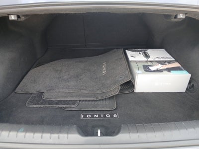 2024 Hyundai IONIQ 6 SE W/ REARVIEW CAMERA AND GUIDELINES