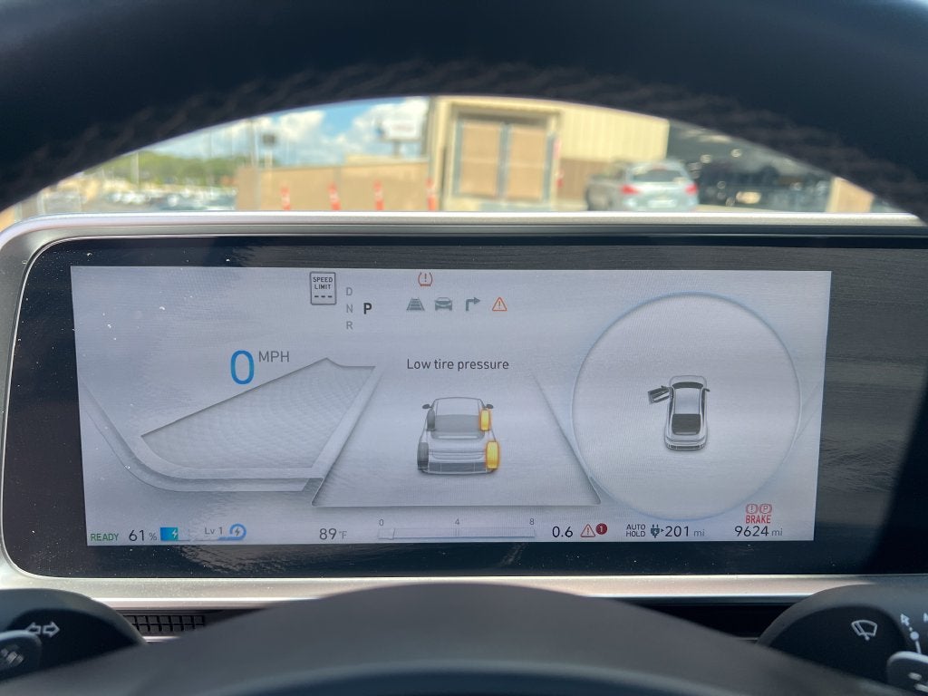 2024 Hyundai IONIQ 6 SE
