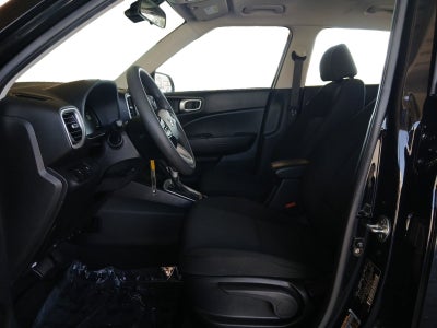 2024 Hyundai VENUE SE