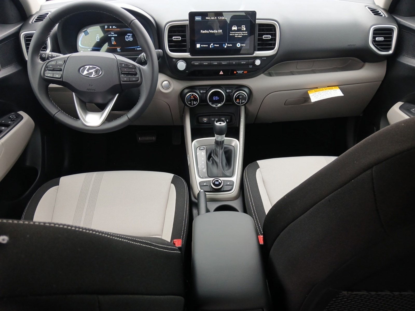 2026 Hyundai VENUE SEL