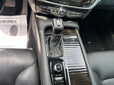 2018 Volvo S90 T5 Momentum