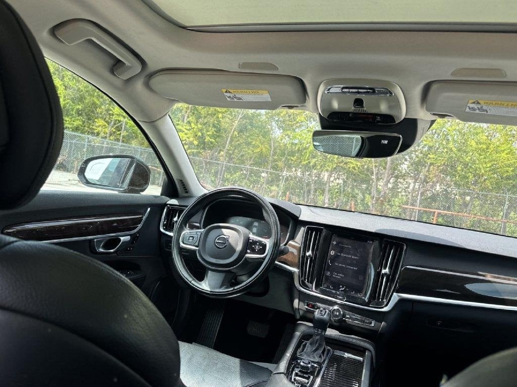 2018 Volvo S90 T5 Momentum