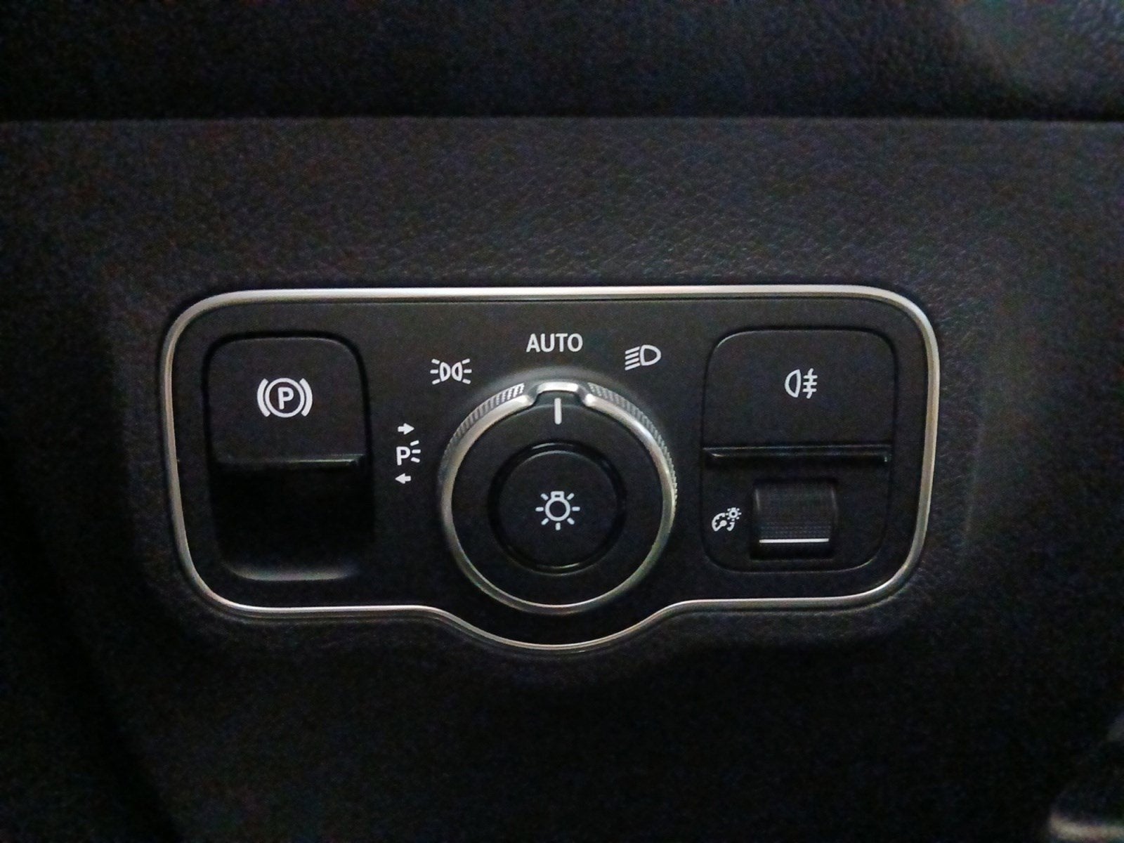 2024 Mercedes-Benz EQB 250+ Base