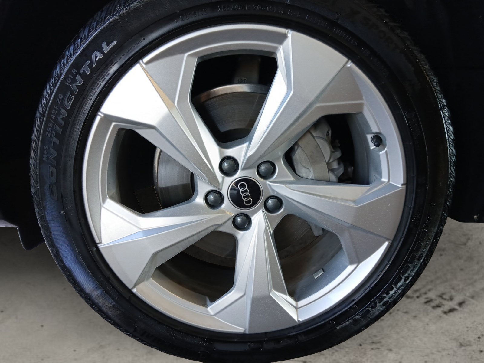 2023 Audi Q5 45 S line Prestige quattro