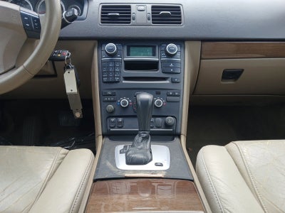 2018 Volvo XC90 T5 Momentum 3RD ROW SEAT W/ 7 PASSENGER CAPACITY