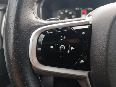 2019 Volvo XC90 T6 R-Design