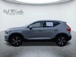 2024 Volvo XC40 B5 Core W/ POWER TAILGATE & PANORAMIC MOONROOF